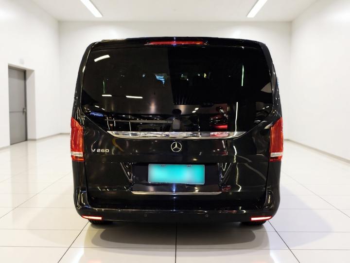 V-Class 2018 V 260 Premium China VI photo 3