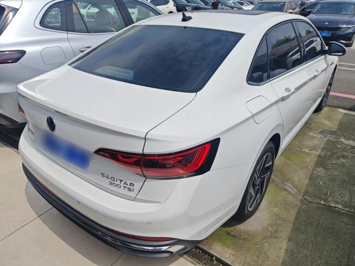 Sagitar 2023 300TSI DSG photo 4