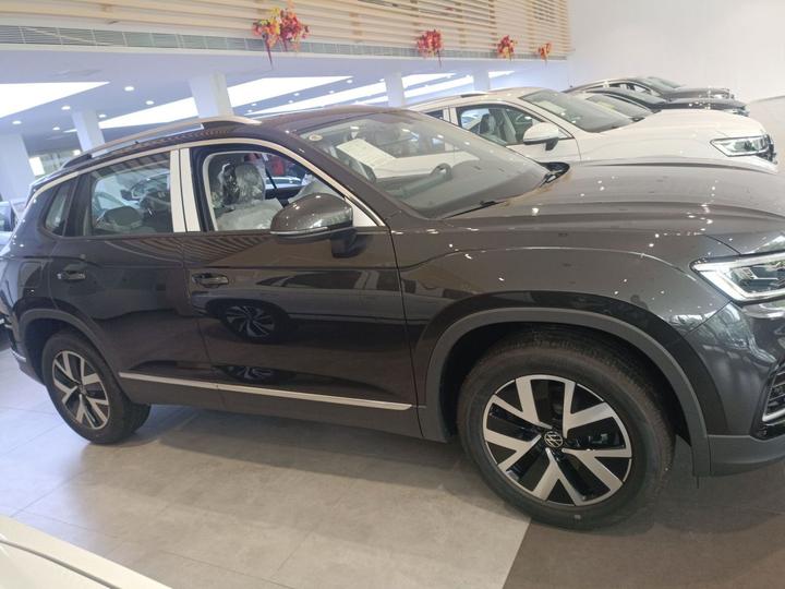 Tayron 2025 300TSI photo 3
