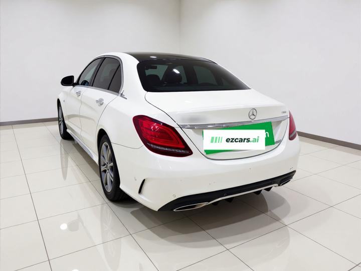 C-Class 2019 Facelift C 260 L Sport photo 4