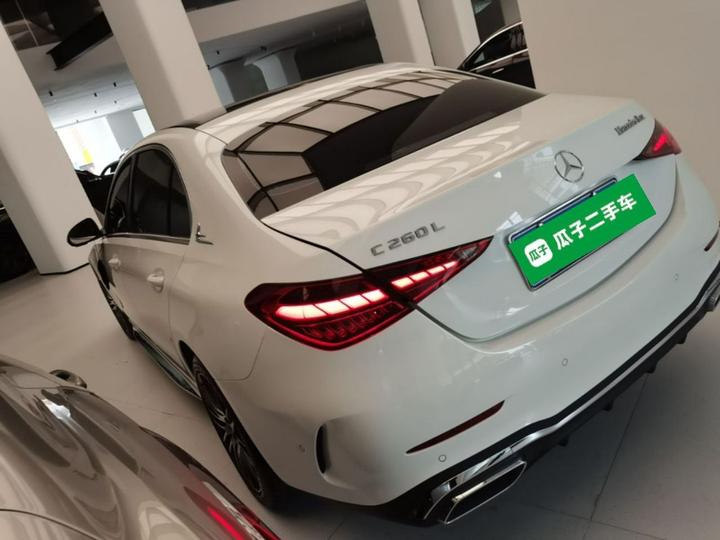 C-Class 2025 C 260 L Sport photo 4