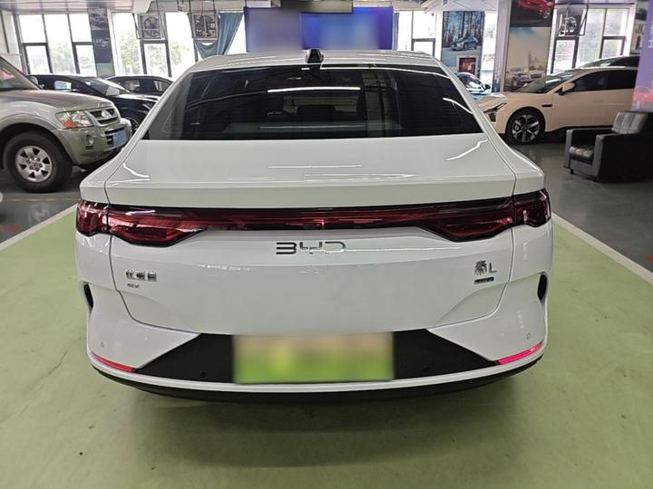 Qin L 2025 EV 545KM photo 3