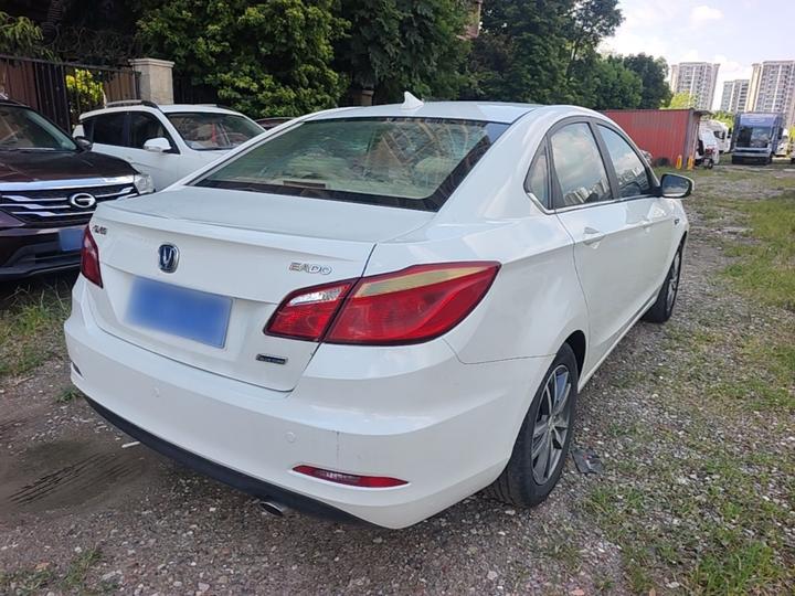 Eado 2016 1.6L MT photo 4