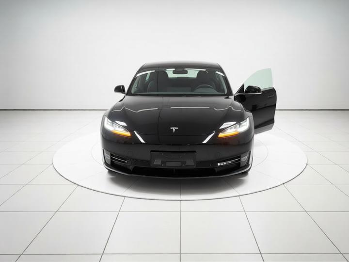Model 3 2025 RWD photo 2