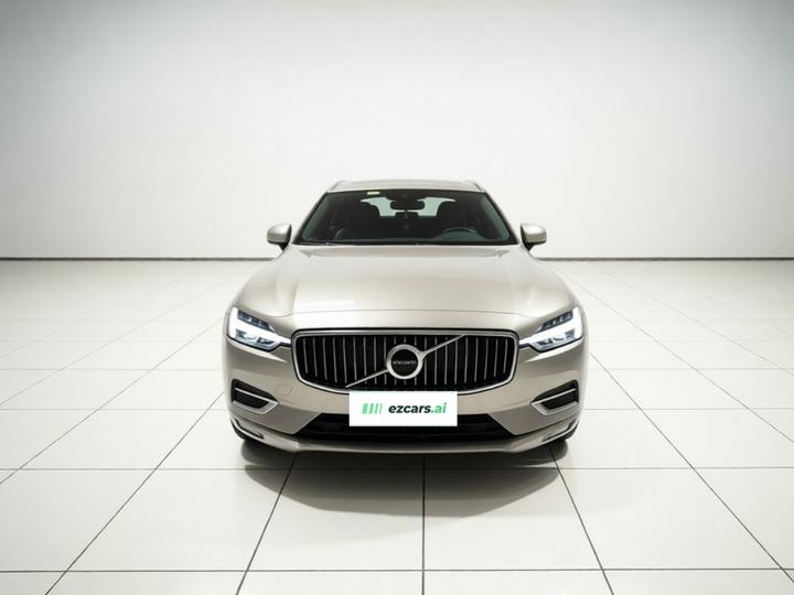 XC60 2021 T5 AWD Luxury photo 2