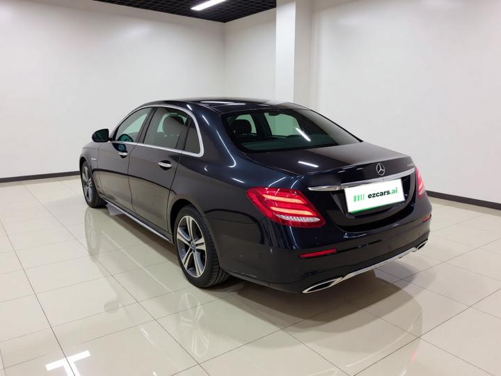 E-Class 2019 E 260 L Sport photo 4