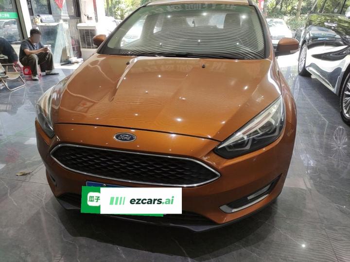 Focus 2017 Hatchback EcoBoost 180 AT Elite photo 2