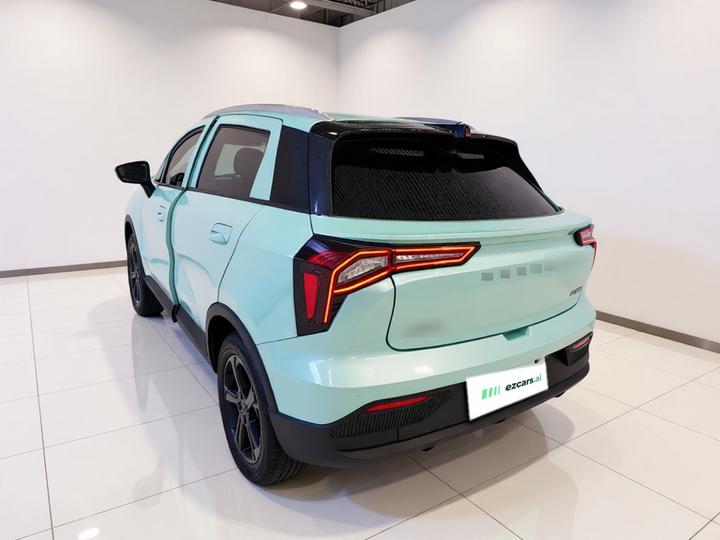 E Firefly 2023 320KM 5-Seater photo 4