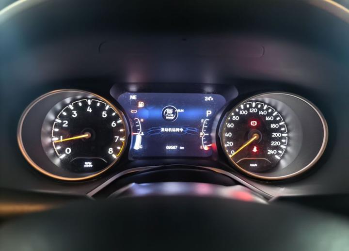 Compass 2017 200T AT photo 7