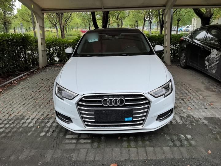 A3 2020 Facelift Limousine 35 TFSI Progressive China VI photo 2