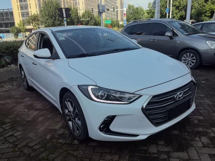 Elantra 2016 1.6L AT Smart Elite photo 3