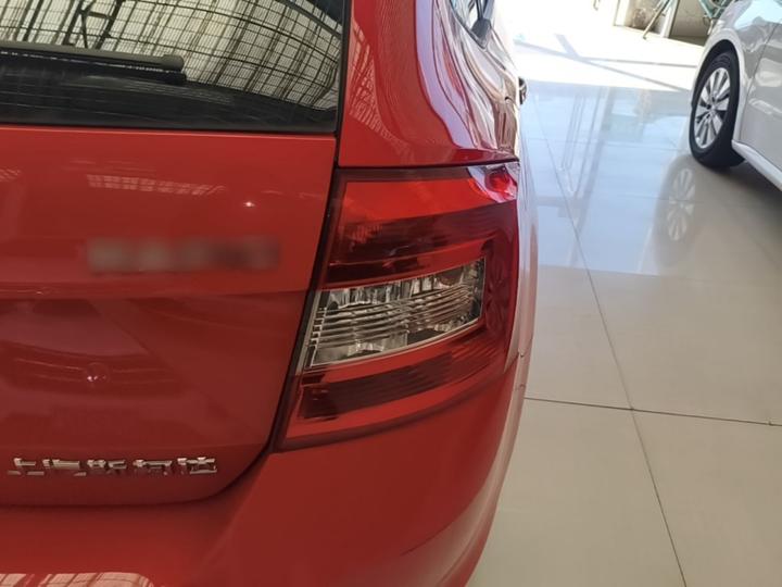 Rapid Spaceback 2016 Facelift 1.4L MT photo 7