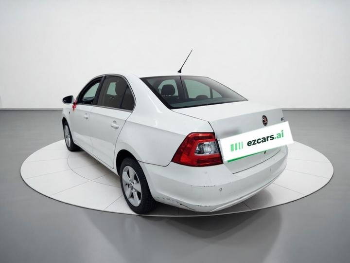 Rapid 2015 1.6L MT photo 4