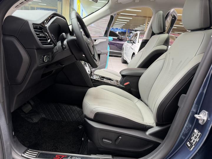 Escape 2024 EcoBoost 245 RWD photo 6