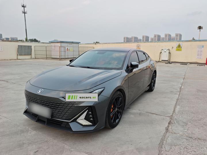 UNI-V 2022 1.5T Premium