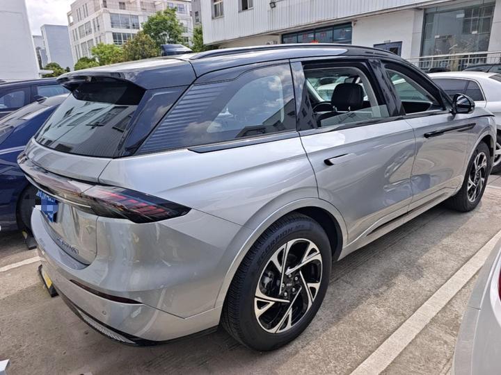 Nautilus 2025 2.0T AWD Hybrid photo 4