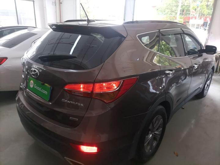Santa Fe 2015 2.4L AT AWD Smart 5-Seater photo 4