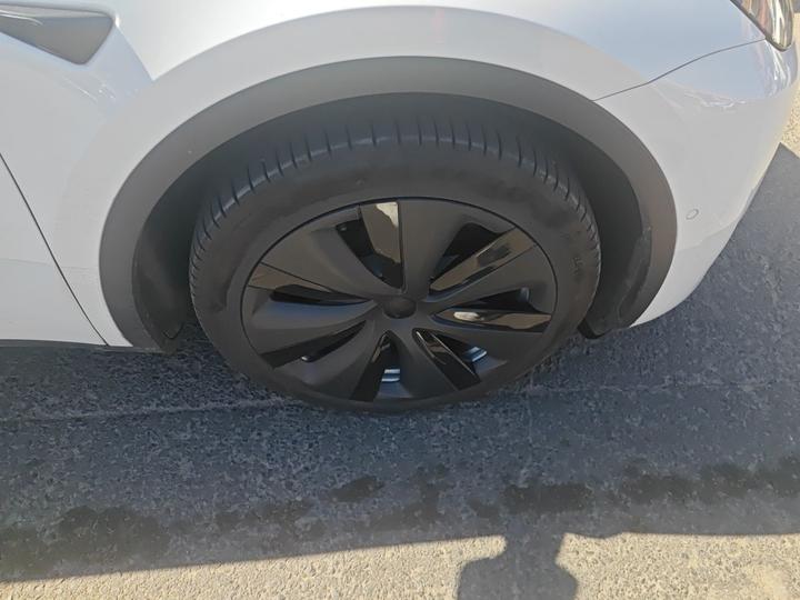Model Y 2021 Long Range AWD photo 8