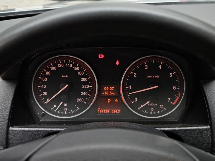X1 Imported 2012 xDrive20i photo 2