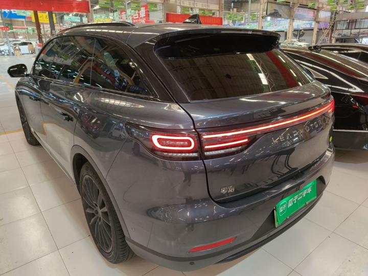 Leapmotor C11 2023 EV 580 AWD Performance photo 4
