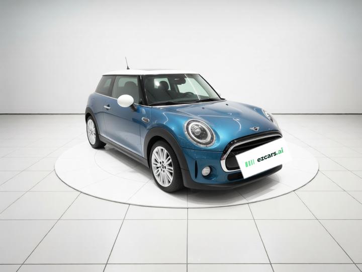 2022 Facelift 1.5T COOPER Classic photo 3
