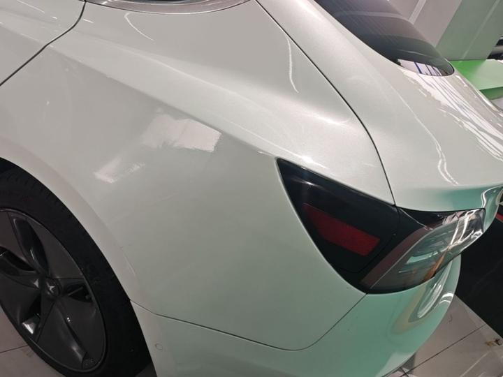 Model 3 Imported 2019 Standard Range RWD Upgraded photo 4