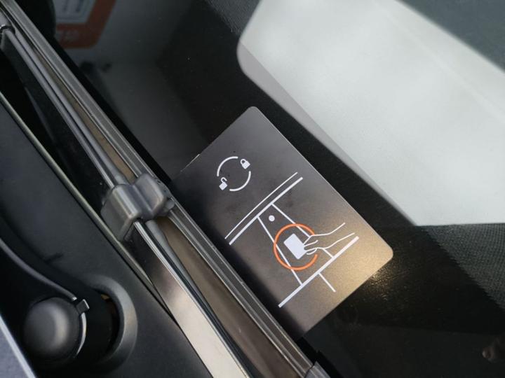 Model Y 2024 RWD photo 8