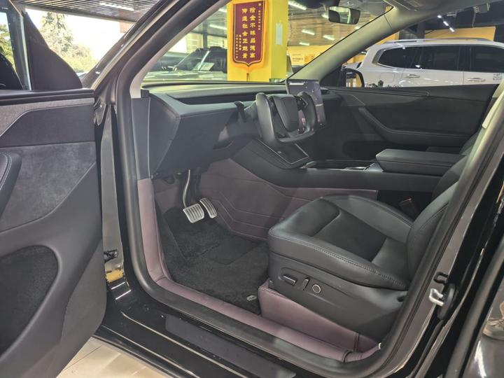 Model Y 2025 Facelift Long Range AWD photo 7
