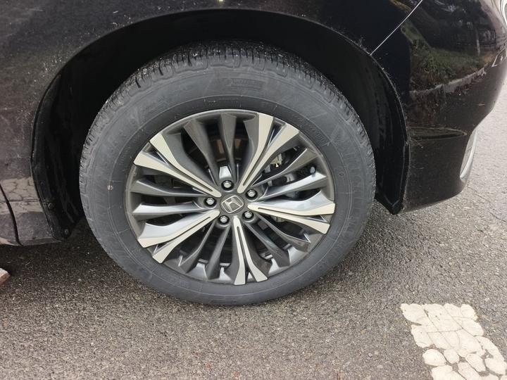 UR-V 2020 370TURBO AWD Exclusive photo 8