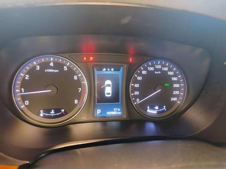 Mistra 2014 1.8L AT Premium DLX photo 7