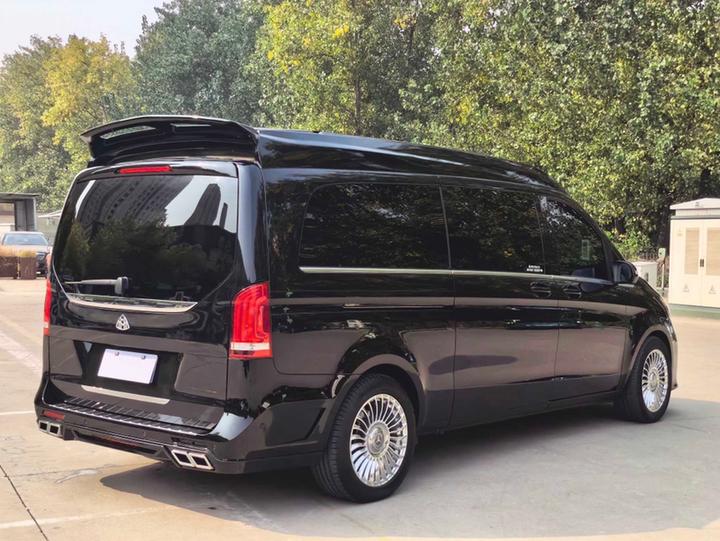 V-Class 2022 V 260 L Long Wheelbase Luxury photo 4