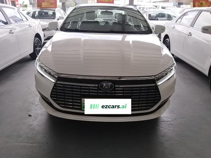 Qin EV 2021 photo 2