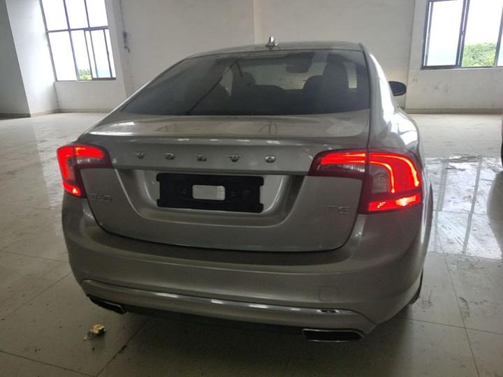 S60 2015 S60L T5 photo 3