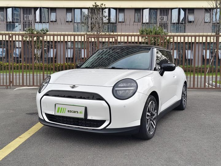 MINI COOPER 2025 456km COOPER E Classic