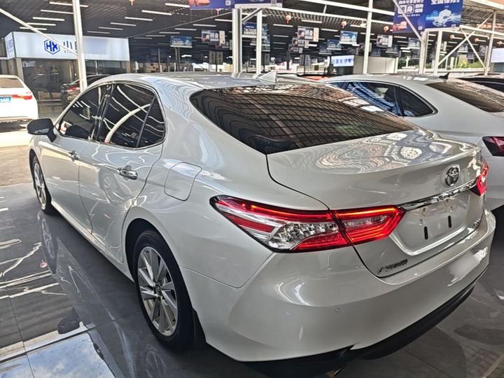 Camry 2021 2.0G Luxury photo 4