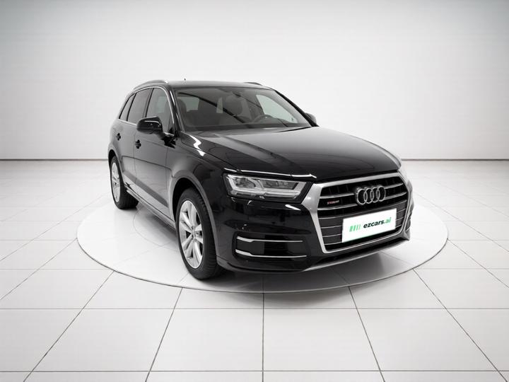 Q7 2018 45 TFSI Tech photo 3
