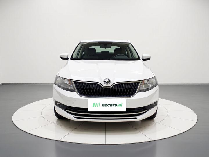 Rapid Spaceback 2018 1.6L MT Comfort photo 2