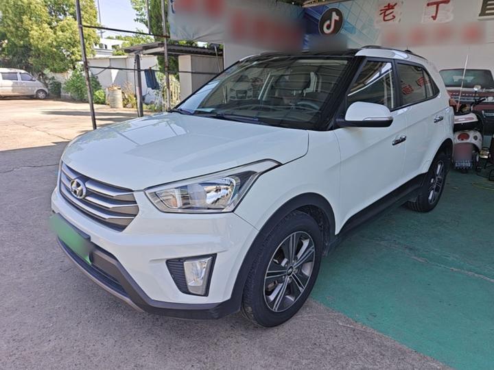 ix25 2015 1.6L AT RWD Smart GLS