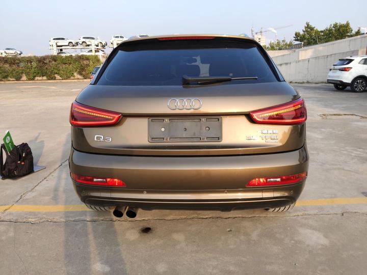 Q3 2015 35 TFSI quattro Tech photo 4