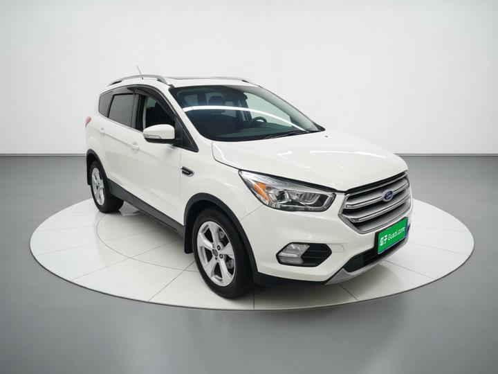 Kuga 2018 EcoBoost 180 RWD photo 3