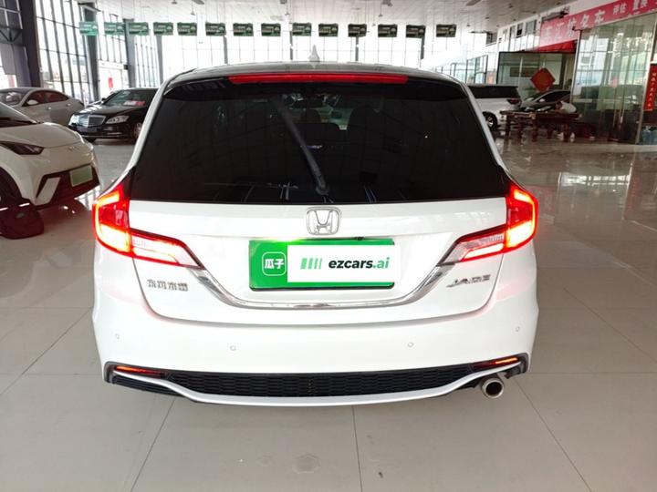 Jade 2017 1.8L AT Comfort 5-Seater photo 5
