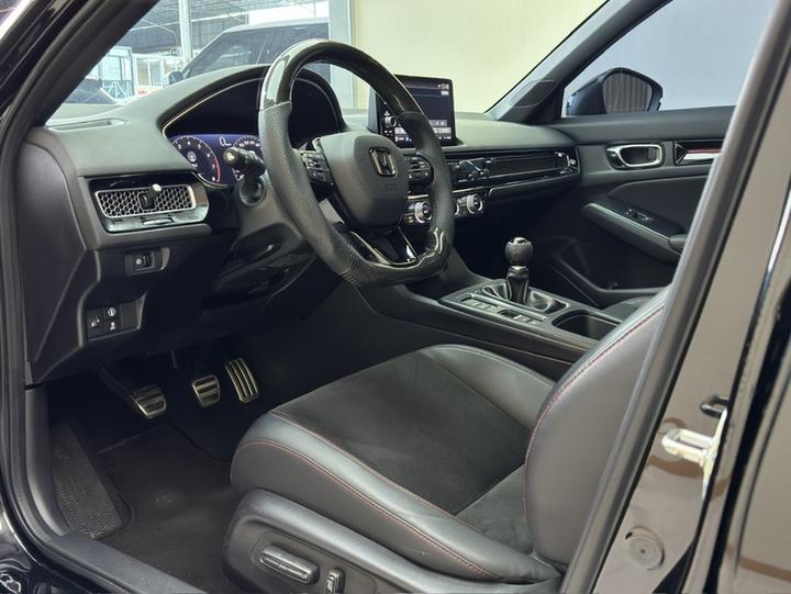 Civic 2023 HATCHBACK 240TURBO MT photo 6