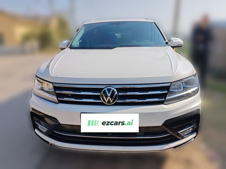 Tiguan L 2021 330TSI AT RWD R-Line photo 2