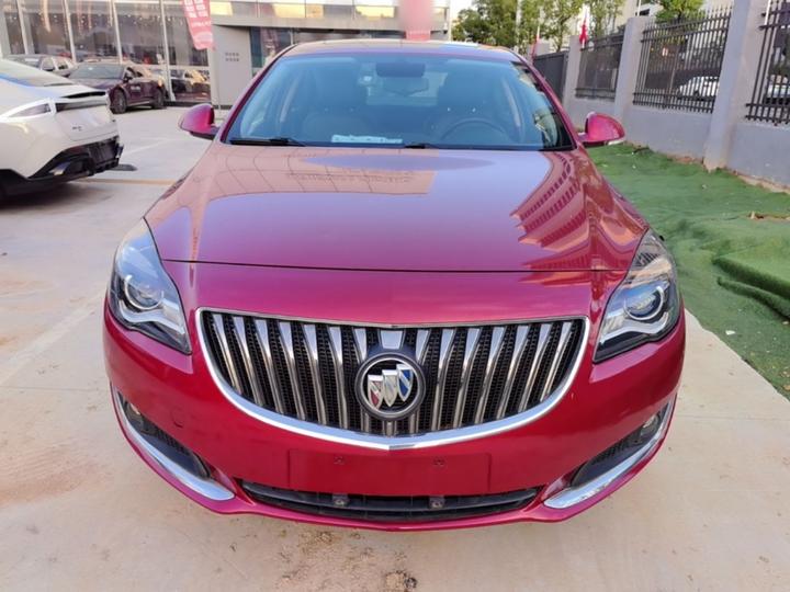 Regal 2015 1.6T Elite Tech photo 2