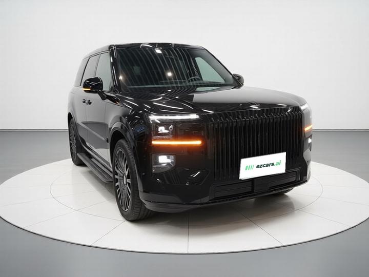 9X 2025 Ultra 70kWh 6-Seater photo 3