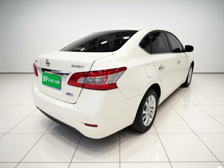 Sylphy 2014 1.6XV CVT Exclusive photo 6