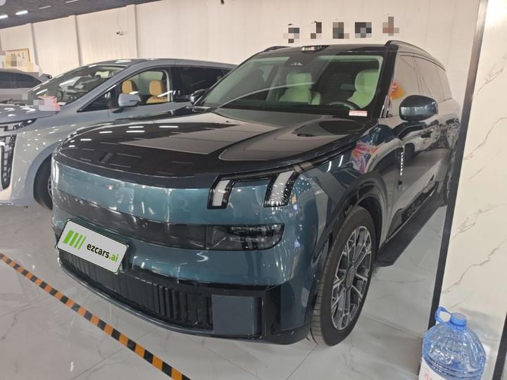 900 2025 2.0T Ultra 6-Seater