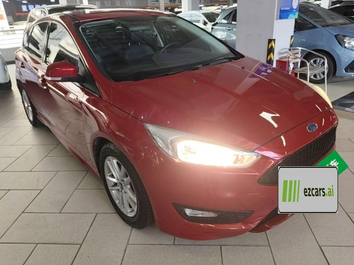 Focus 2017 Hatchback 1.6L MT Fashion photo 3