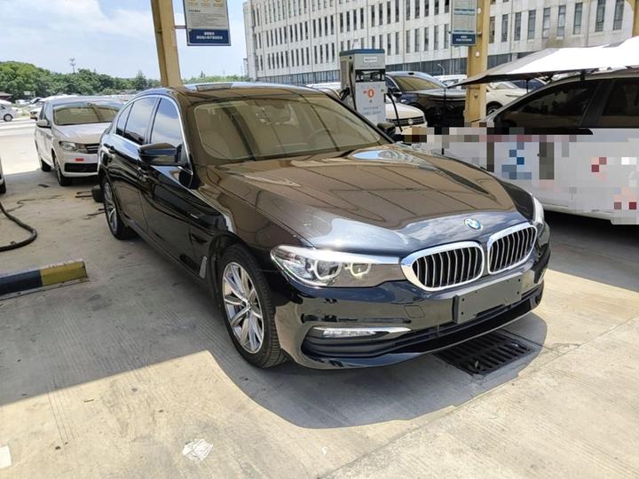 5 Series 2018 528Li Special photo 3