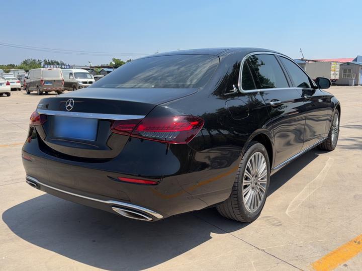 E-Class 2023 Facelift E 300 L Fashion photo 4